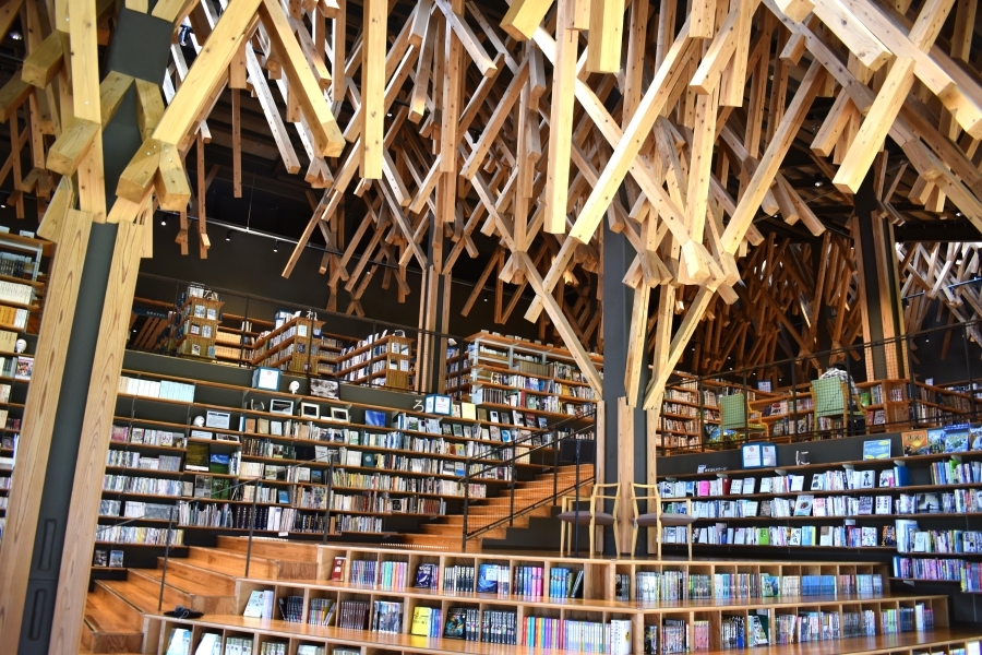 雲の上の図書館内観(1).JPG